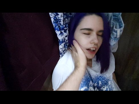 ❤️ Nahita ny rahavaviko tao amin'ny efi-tranonao ary nanampy azy hisotro Sluts amin'ny pôrnôgrafia mg.massagecenter-yalta.ru